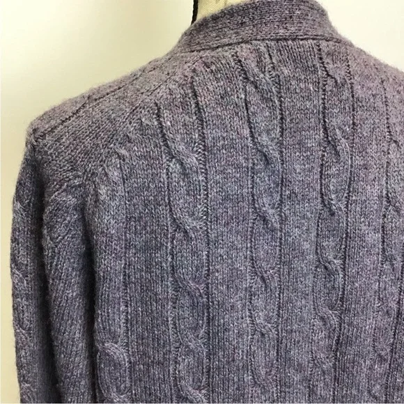 v i n t a g e ::
 classic sweater - Picture 7 of 7